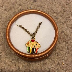 cupcake necklace